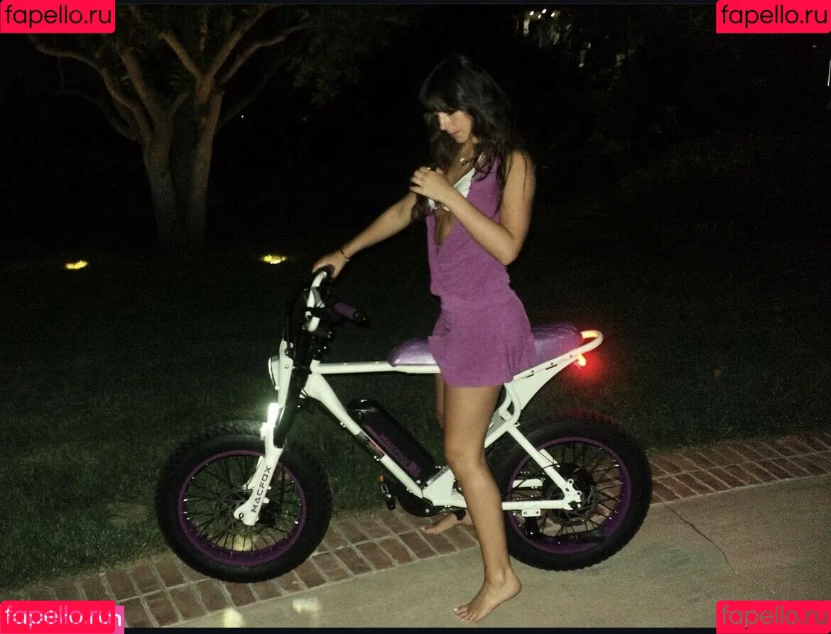 Lydia Campanelli Onlyfans Photo Gallery 