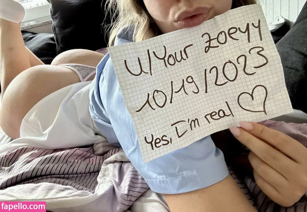 Yourzoey Onlyfans Photo Gallery 