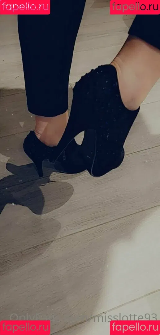 misslotte93 Onlyfans Photo Gallery 