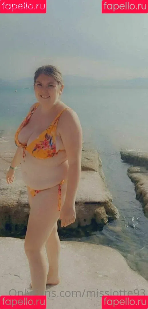 misslotte93 Onlyfans Photo Gallery 