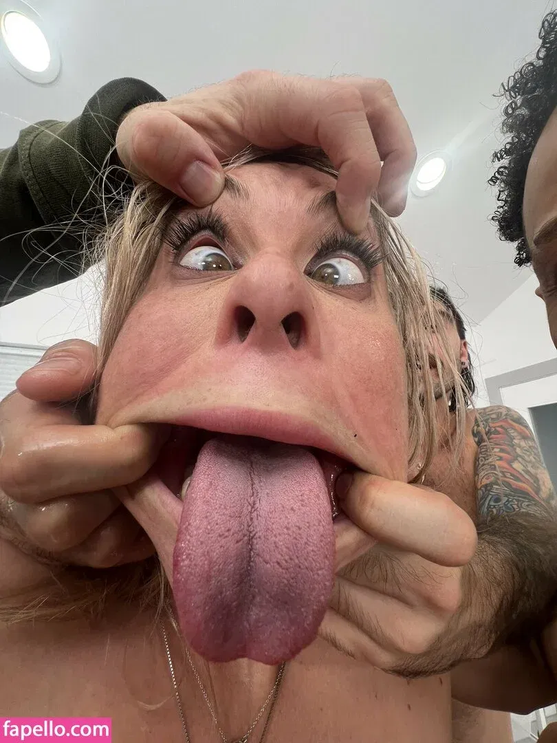 Misty Meaner Onlyfans Photo Gallery 