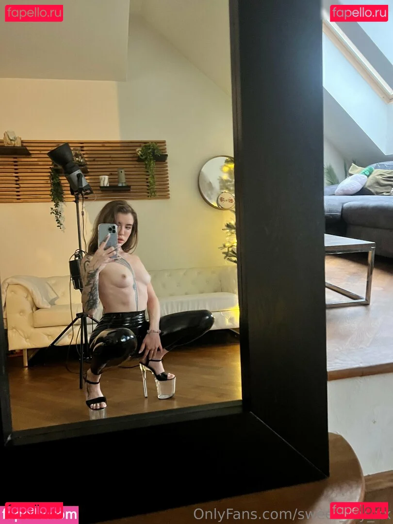 Eden Ivy Onlyfans Photo Gallery 