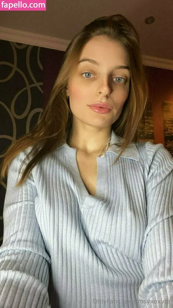 rosyxoxvip Onlyfans Photo Gallery 