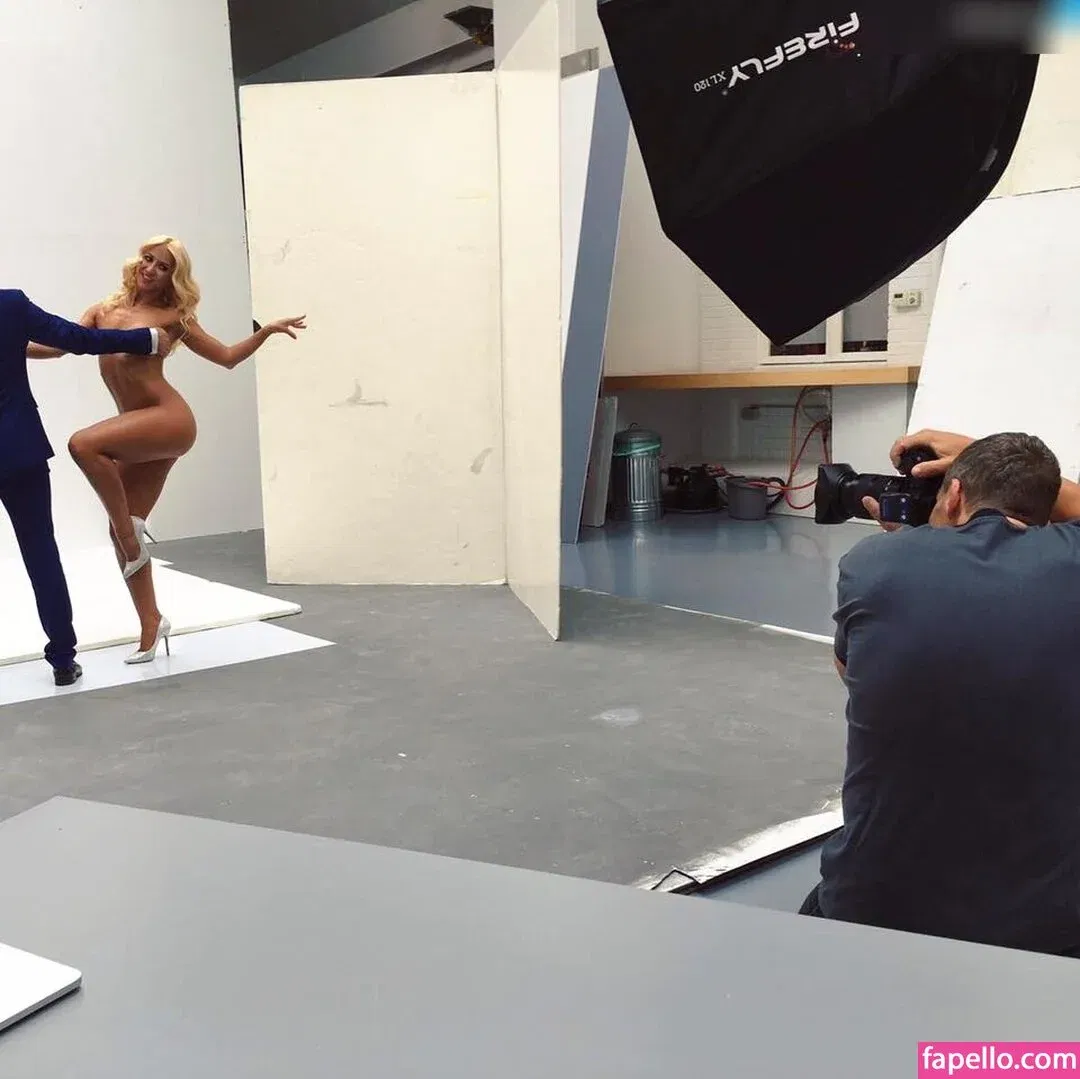 Kathrin Menzinger Onlyfans Photo Gallery 