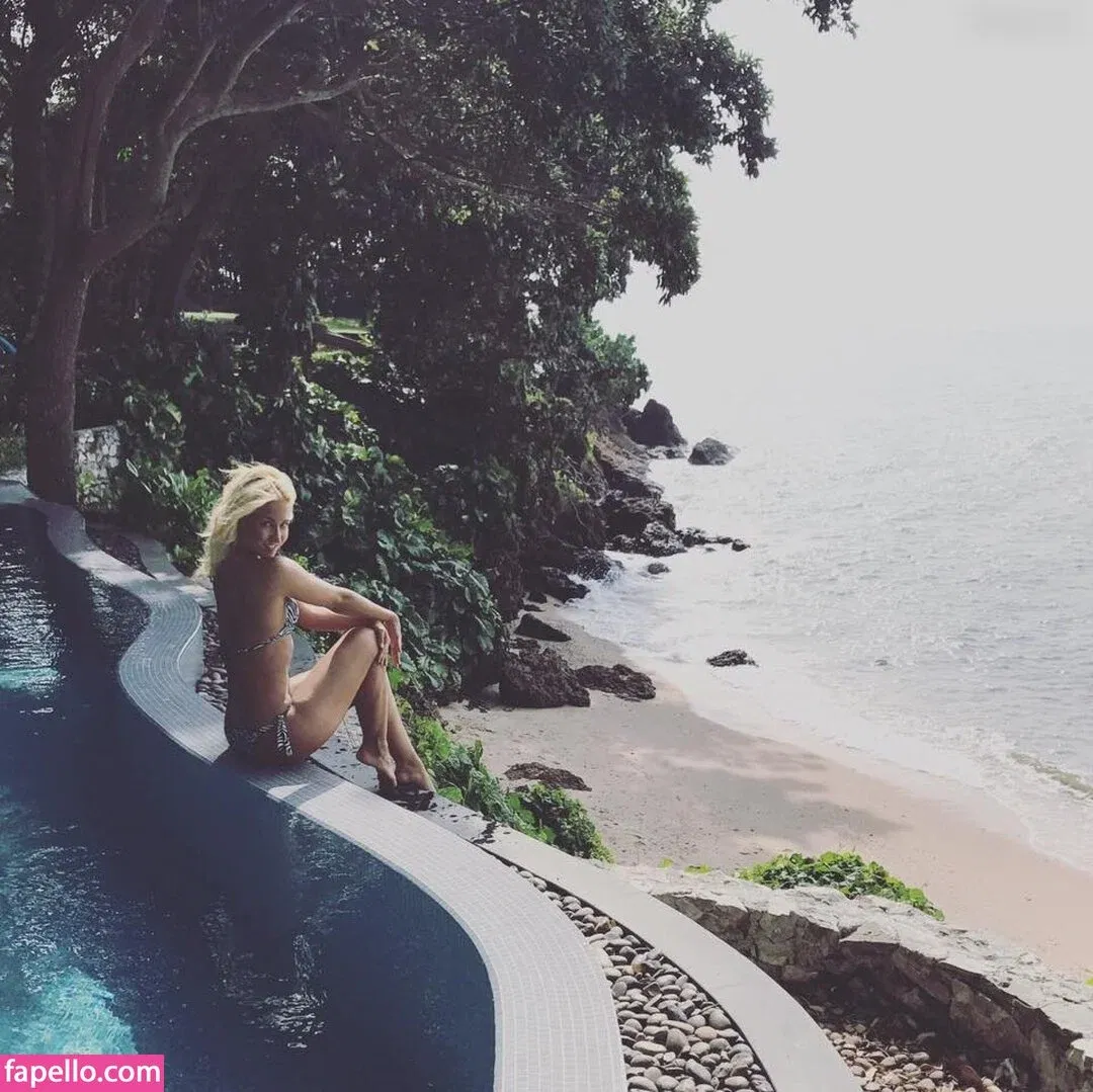 Kathrin Menzinger Onlyfans Photo Gallery 