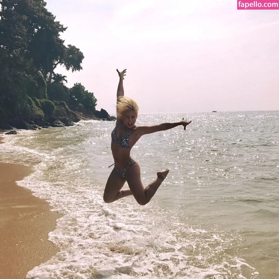 Kathrin Menzinger Onlyfans Photo Gallery 