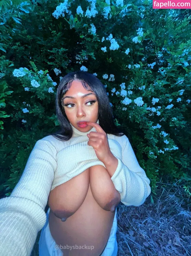 Bodak Mami Onlyfans Photo Gallery 