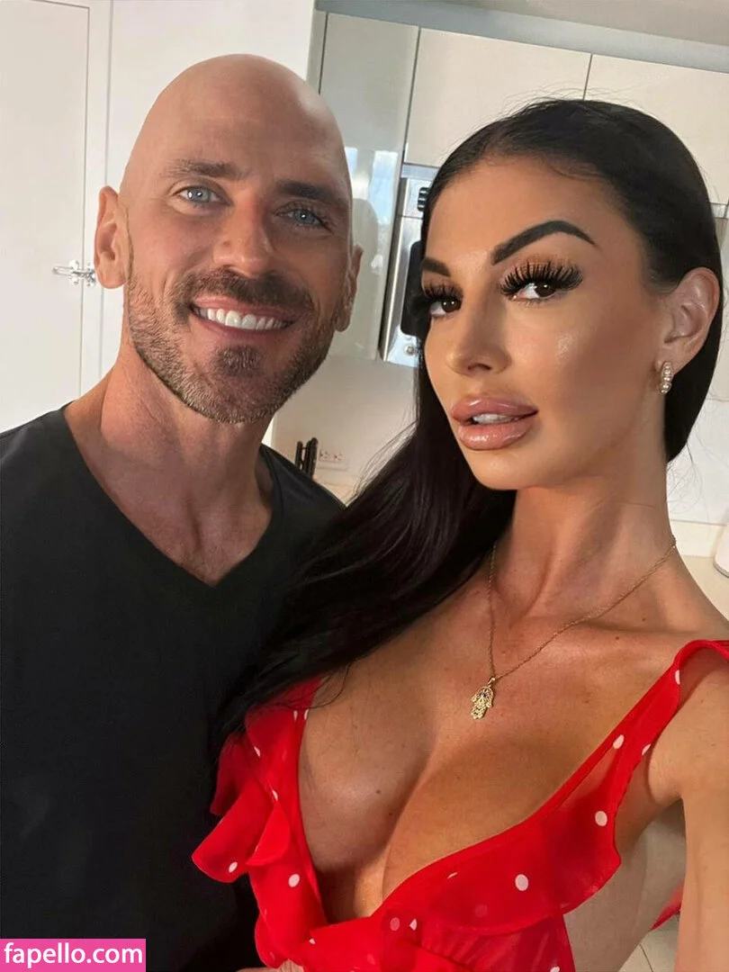 Nikita Reznikova Onlyfans Photo Gallery 