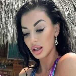 Nikita Reznikova Onlyfans Photo Gallery 