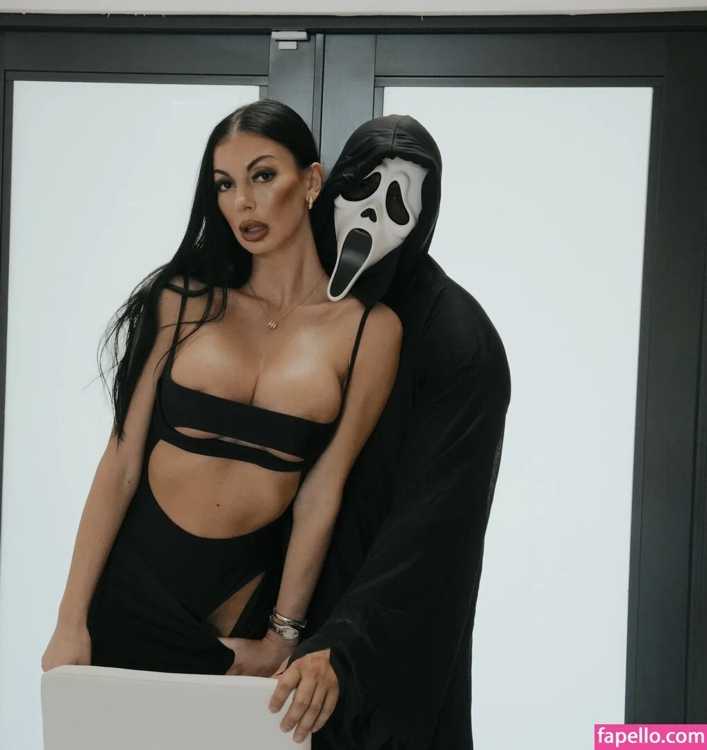 Nikita Reznikova Onlyfans Photo Gallery 