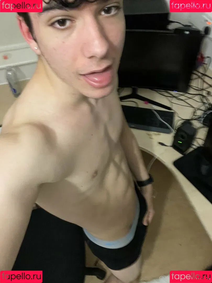 dylan_the_twink Onlyfans Photo Gallery 