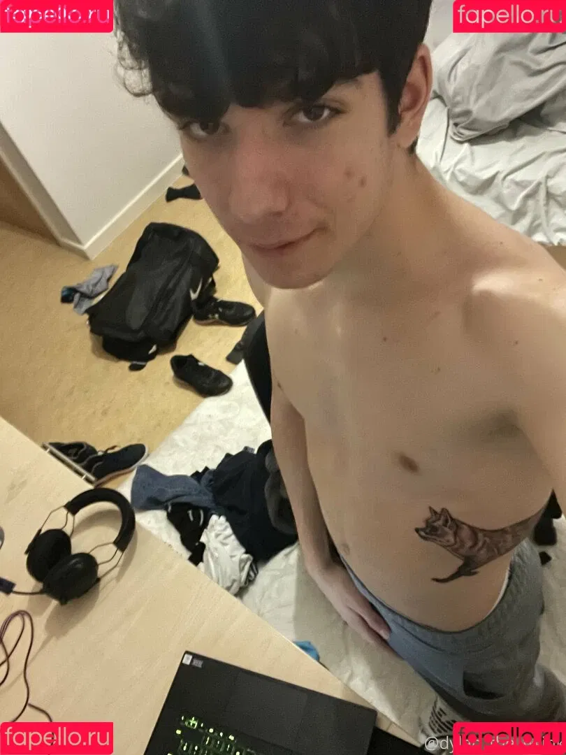 dylan_the_twink Onlyfans Photo Gallery 