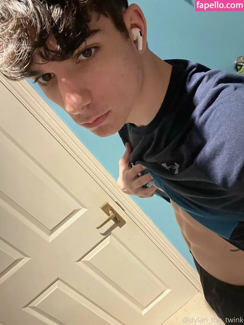 dylan_the_twink Onlyfans Photo Gallery 