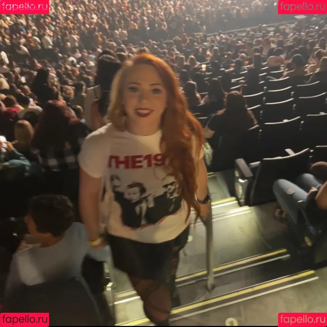 Isla Dawn Onlyfans Photo Gallery 