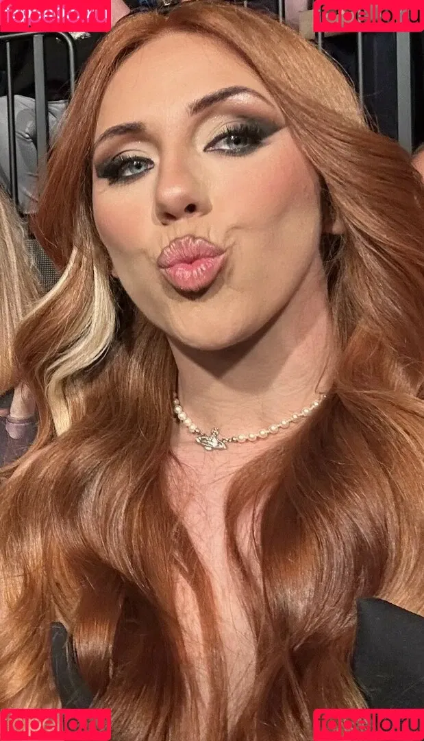 Isla Dawn Onlyfans Photo Gallery 