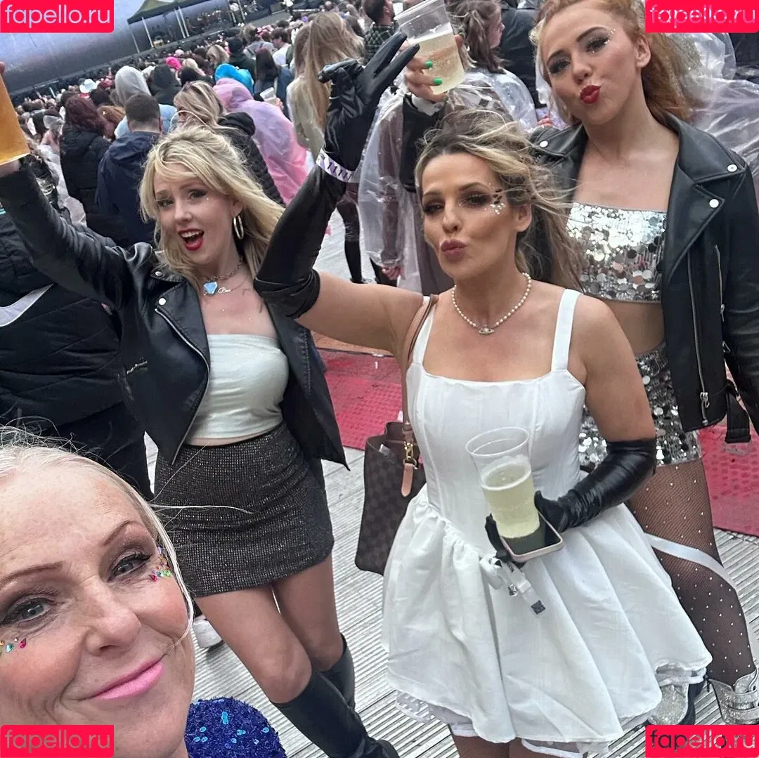 Isla Dawn Onlyfans Photo Gallery 