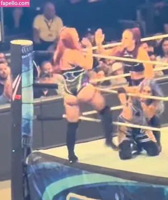 Isla Dawn Onlyfans Photo Gallery 