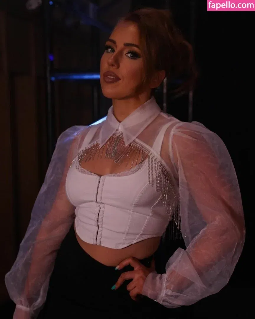 Isla Dawn Onlyfans Photo Gallery 