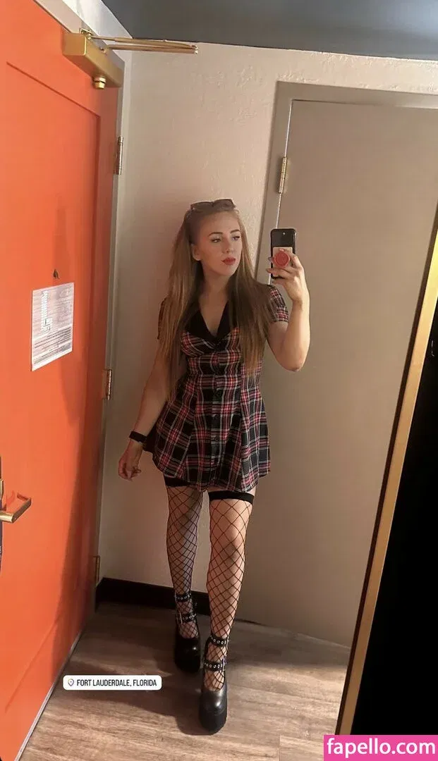 Isla Dawn Onlyfans Photo Gallery 