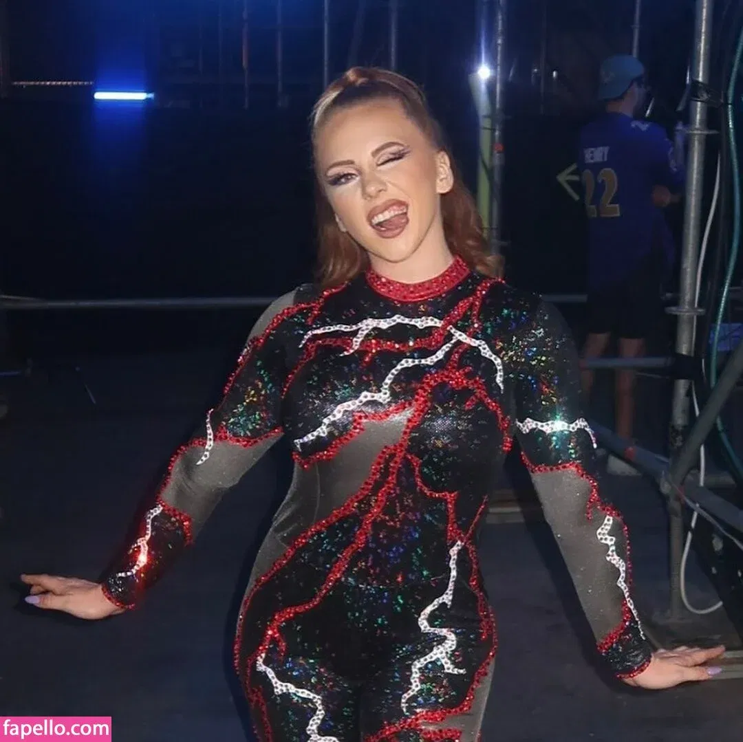 Isla Dawn Onlyfans Photo Gallery 