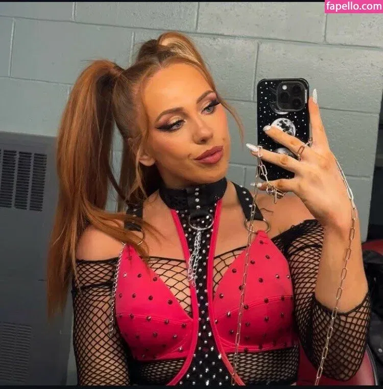 Isla Dawn Onlyfans Photo Gallery 