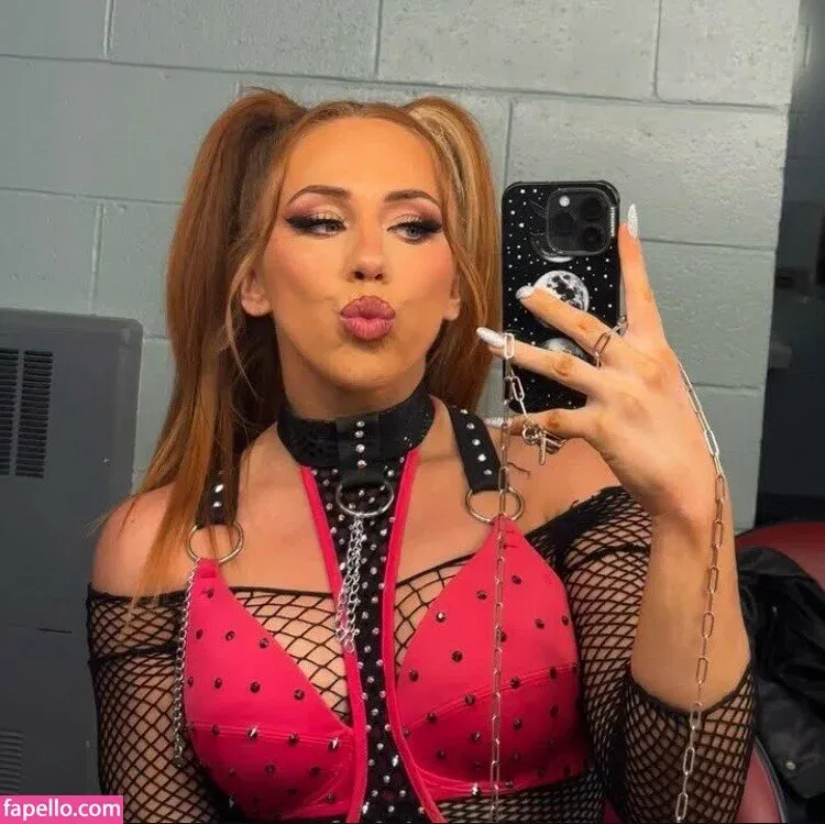 Isla Dawn Onlyfans Photo Gallery 