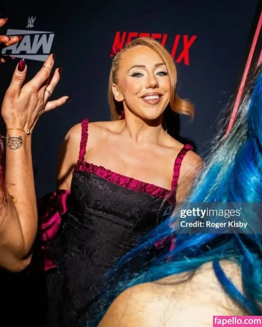 Isla Dawn Onlyfans Photo Gallery 