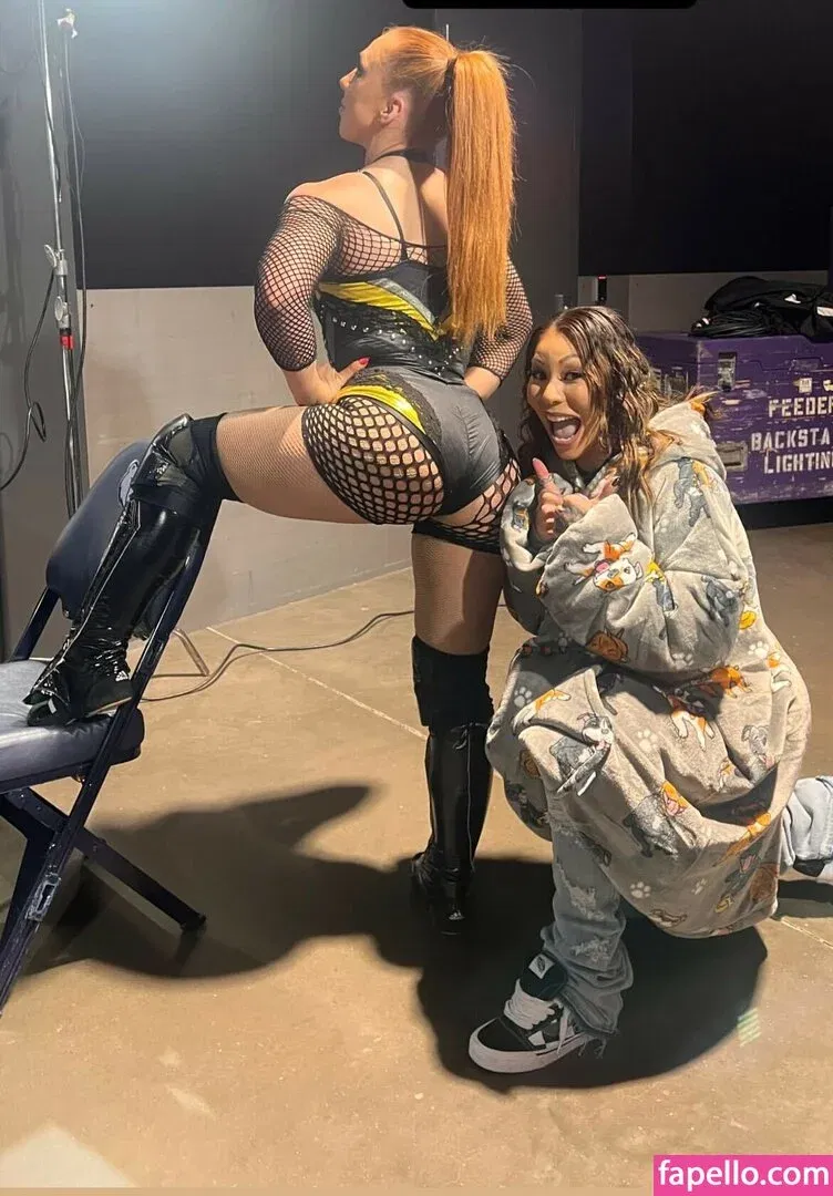 Isla Dawn Onlyfans Photo Gallery 