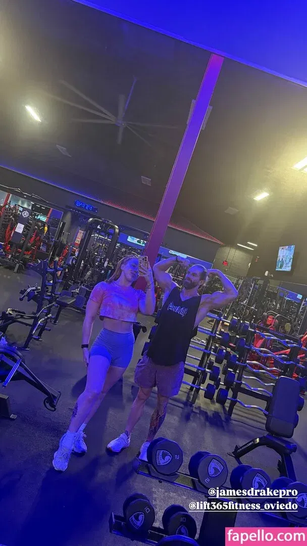 Isla Dawn Onlyfans Photo Gallery 