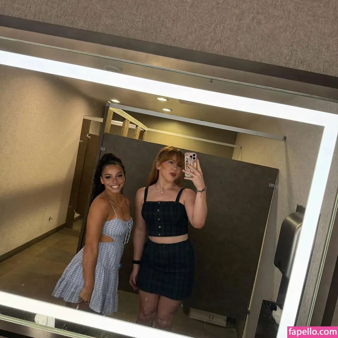 Isla Dawn Onlyfans Photo Gallery 