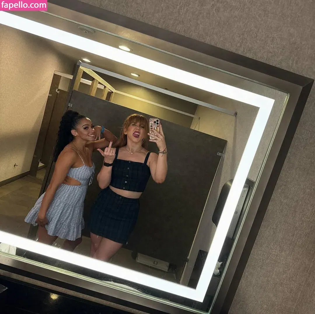 Isla Dawn Onlyfans Photo Gallery 