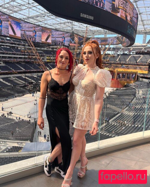 Isla Dawn Onlyfans Photo Gallery 