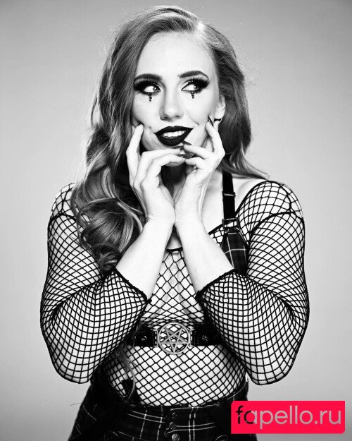 Isla Dawn Onlyfans Photo Gallery 