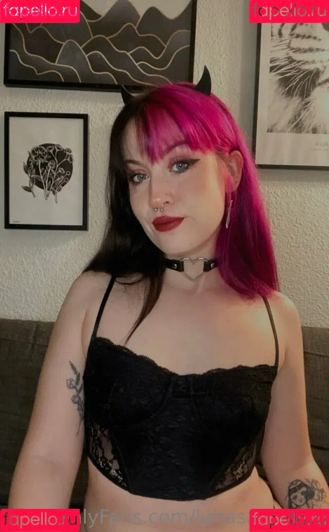 lunasayshivip Onlyfans Photo Gallery 