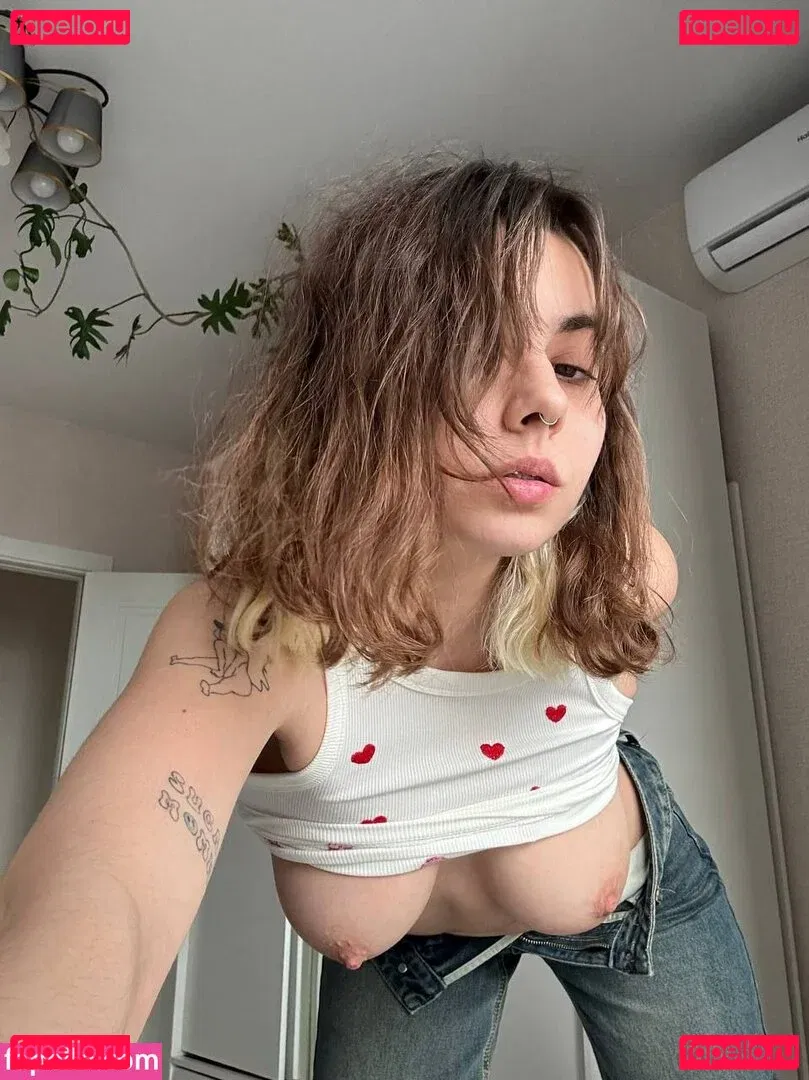 Murmuriel Onlyfans Photo Gallery 