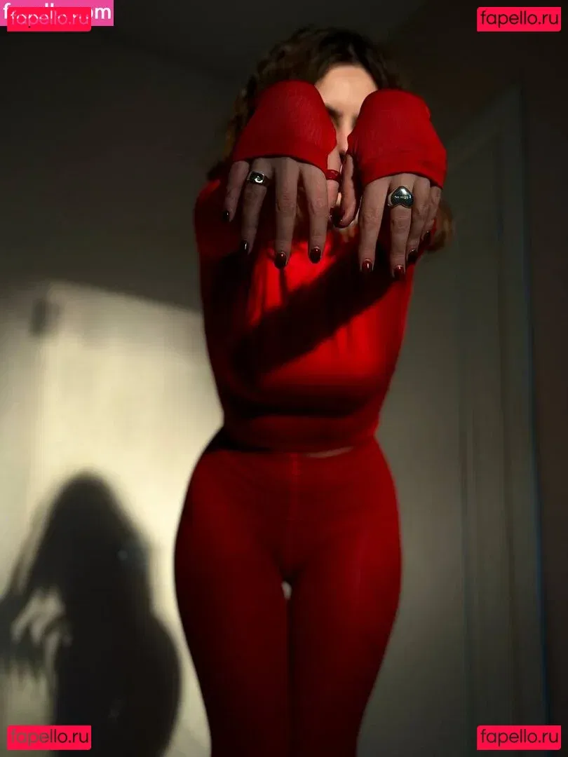 Murmuriel Onlyfans Photo Gallery 