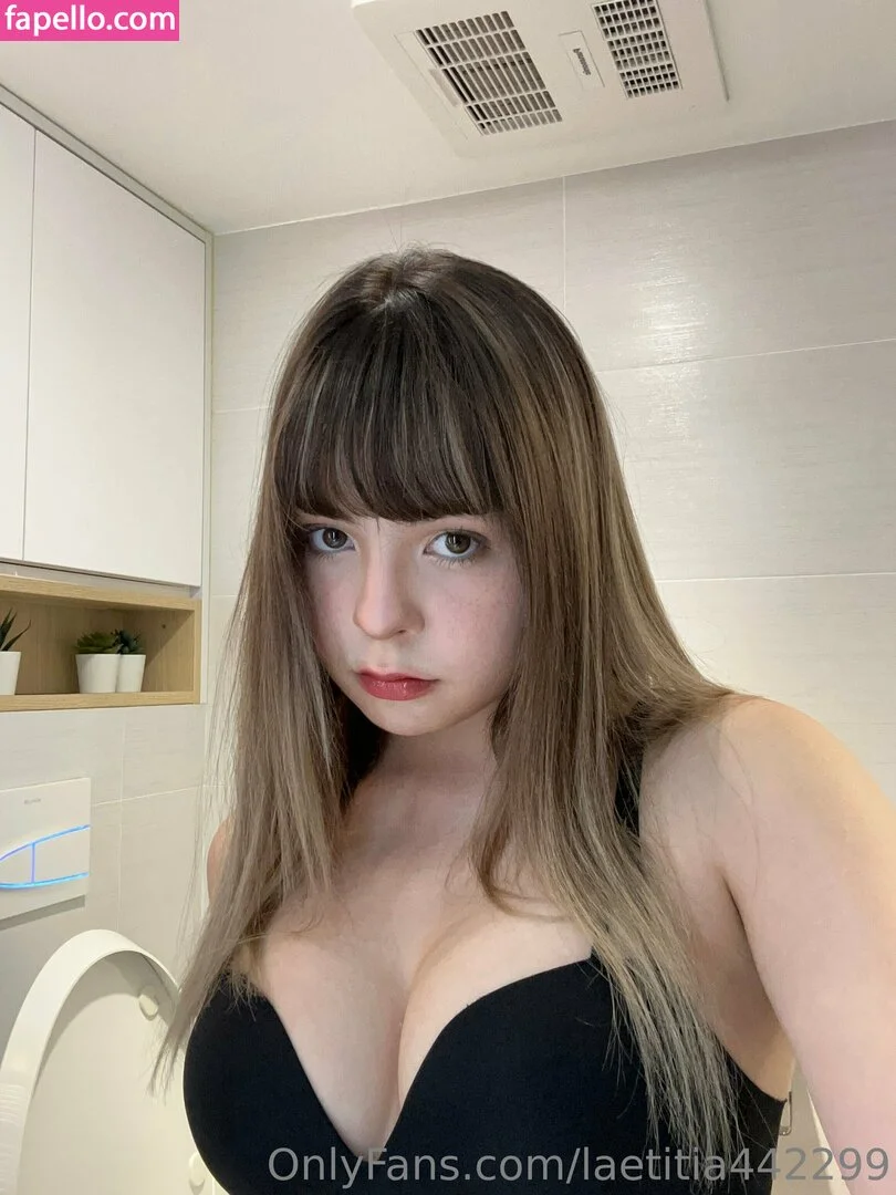 laetitia442299 Onlyfans Photo Gallery 