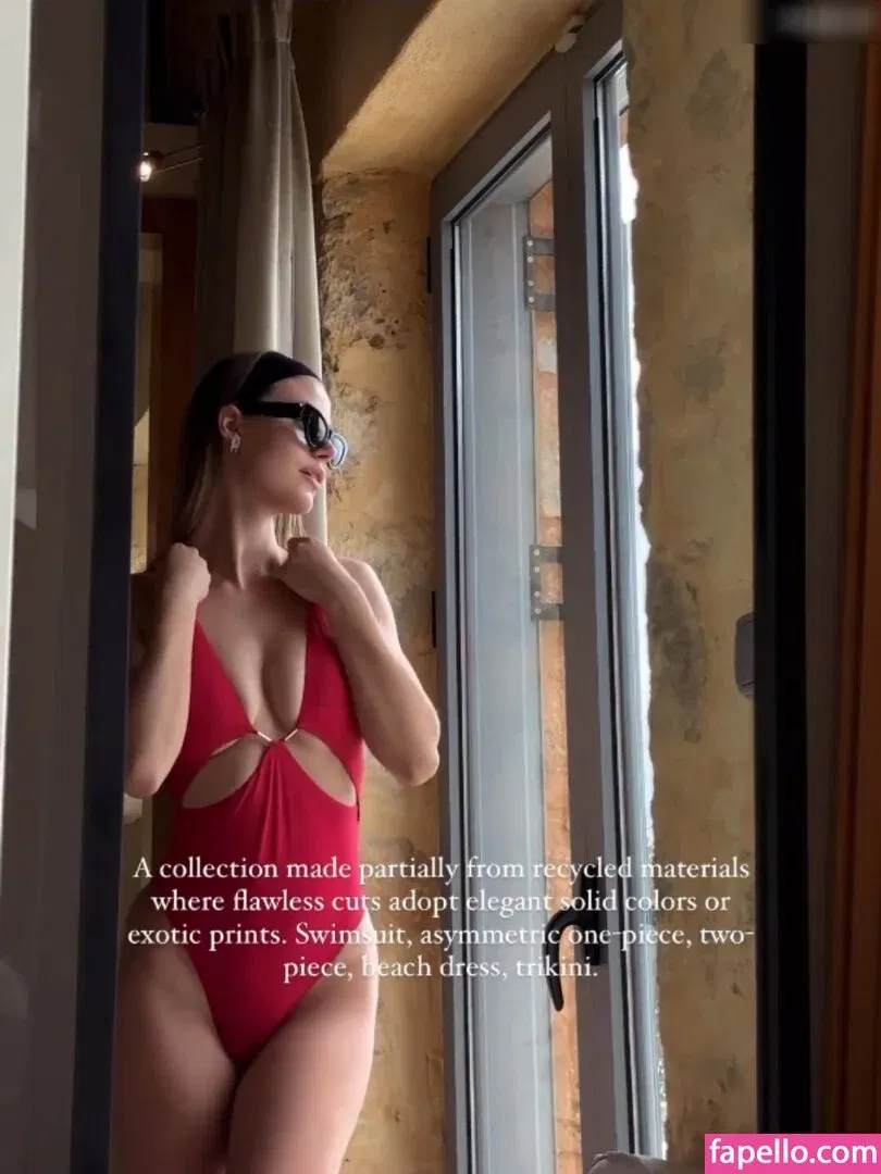 Emilia B Onlyfans Photo Gallery 