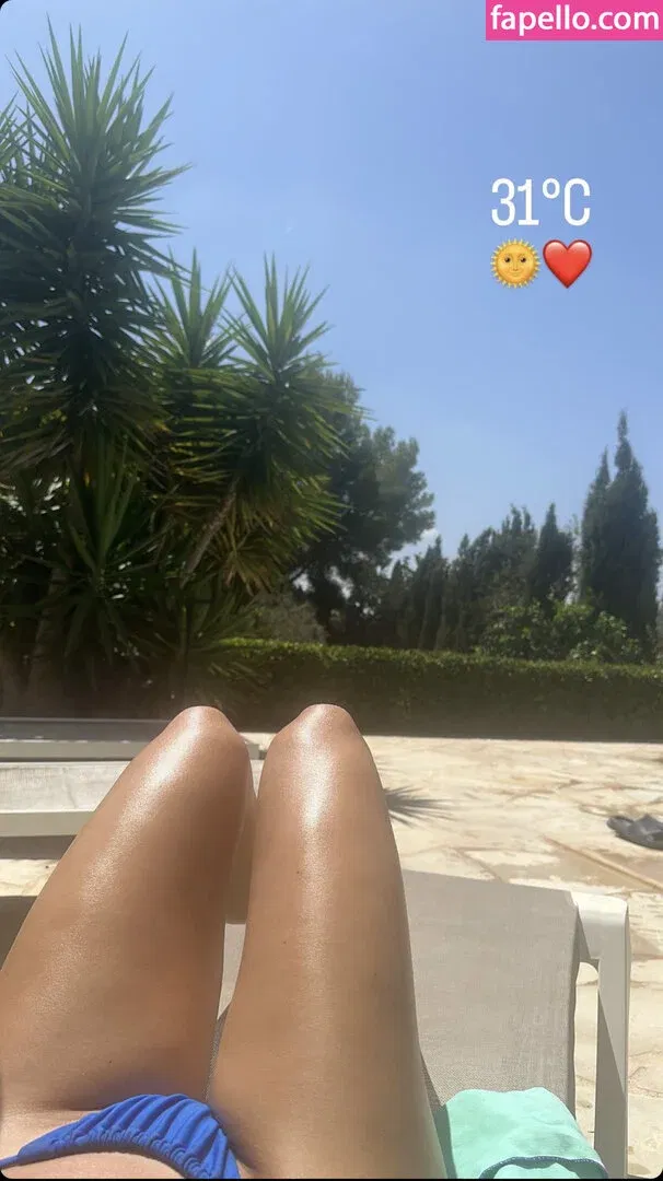 Emilia B Onlyfans Photo Gallery 