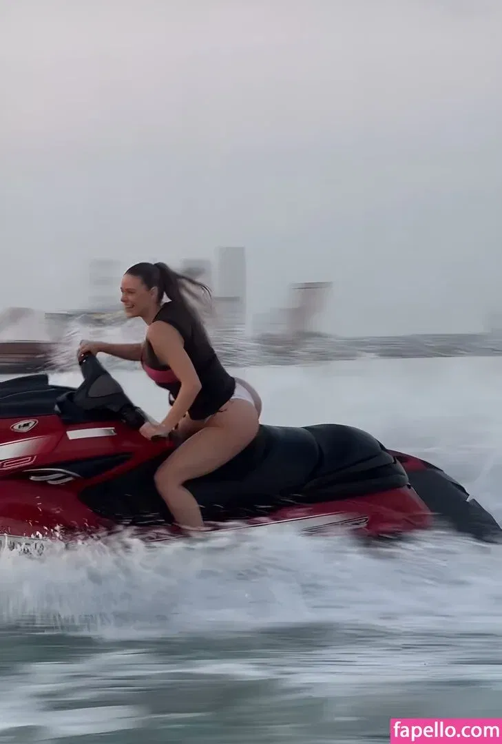 Emilia B Onlyfans Photo Gallery 