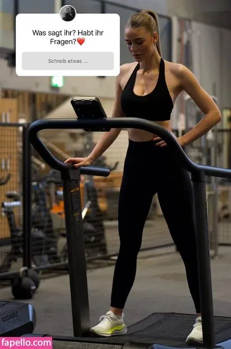 Emilia B Onlyfans Photo Gallery 