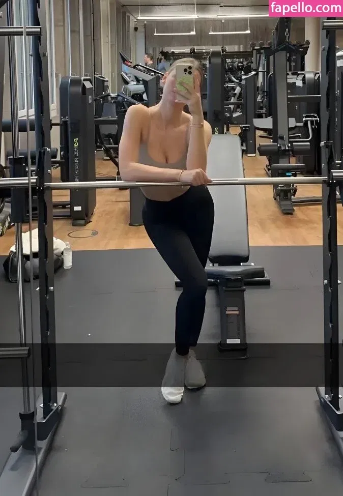 Emilia B Onlyfans Photo Gallery 