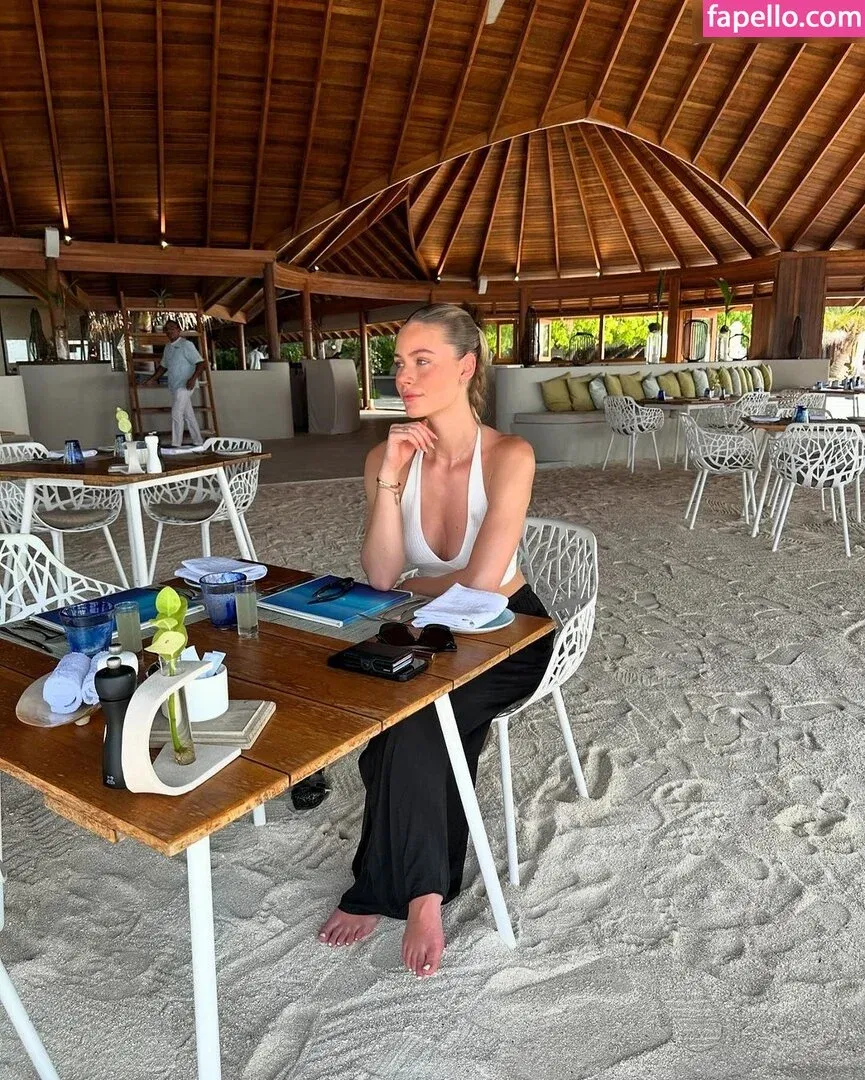 Emilia B Onlyfans Photo Gallery 