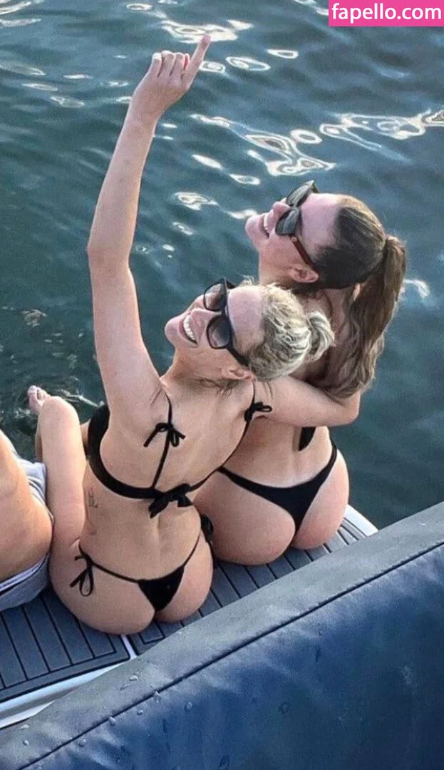 Emilia B Onlyfans Photo Gallery 