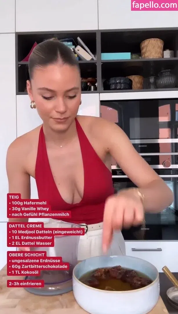 Emilia B Onlyfans Photo Gallery 