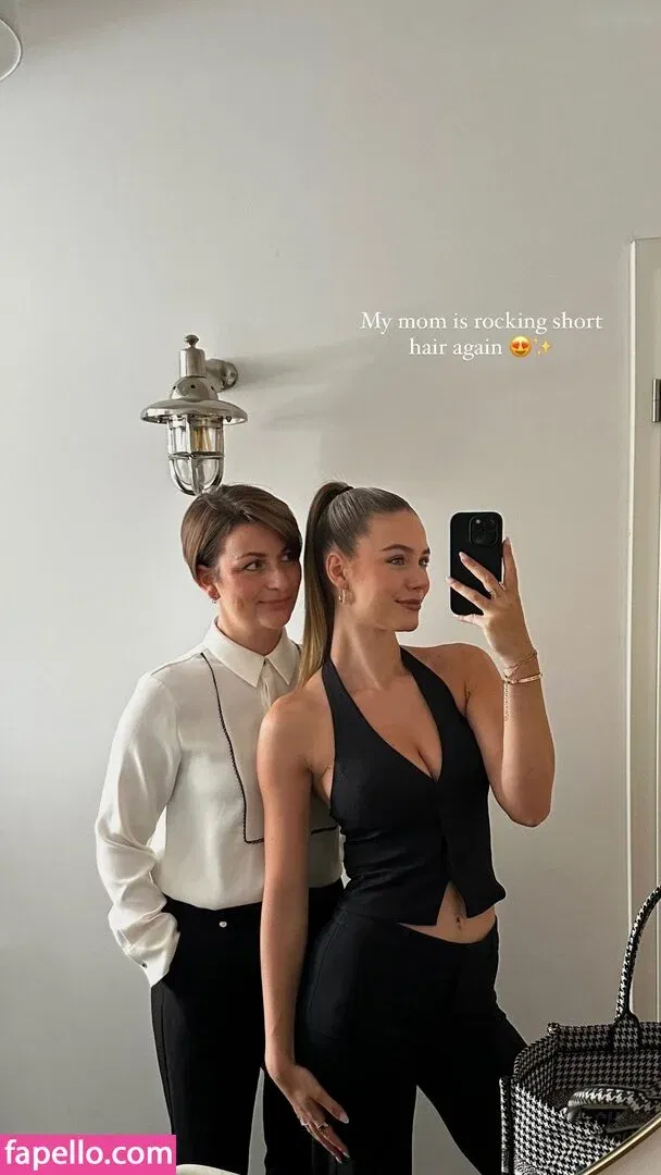 Emilia B Onlyfans Photo Gallery 