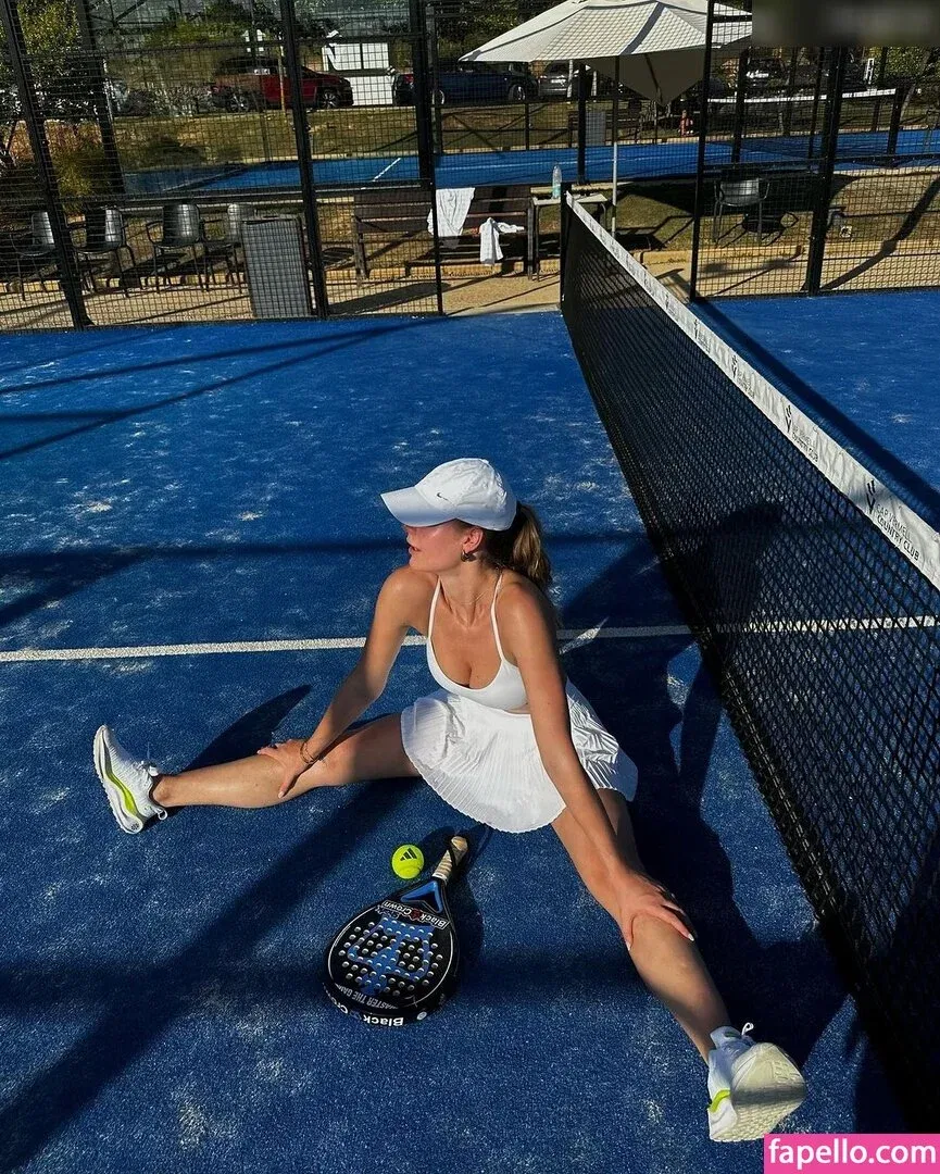 Emilia B Onlyfans Photo Gallery 