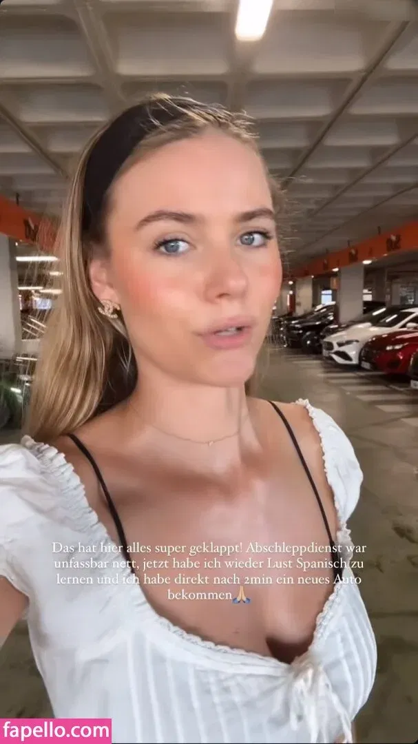 Emilia B Onlyfans Photo Gallery 