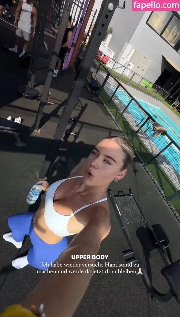 Emilia B Onlyfans Photo Gallery 