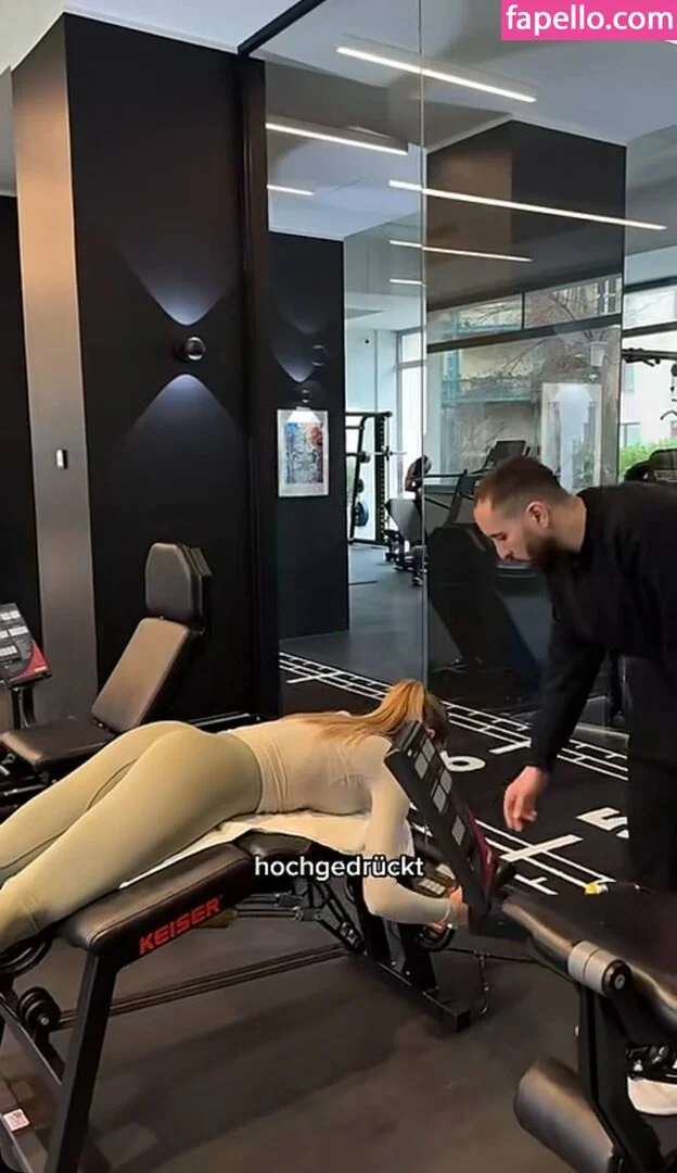 Emilia B Onlyfans Photo Gallery 